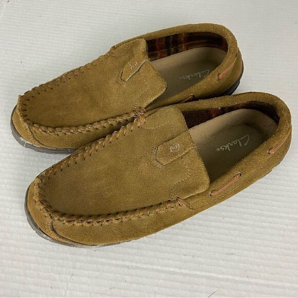 Clarks Leather Slippers Men’s Size 11 Indoor Outdoor Rubber Soles Comfort Cabin - Picture 1 of 11